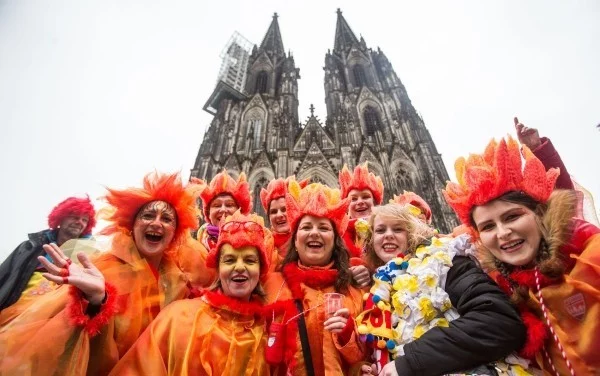 orange kathedrale karnevalskostüme ideen
