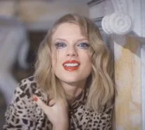 Taylor Swift erscheint auf der Titelseite von Elle UK mit einem persönlichen Essay über Popmusik