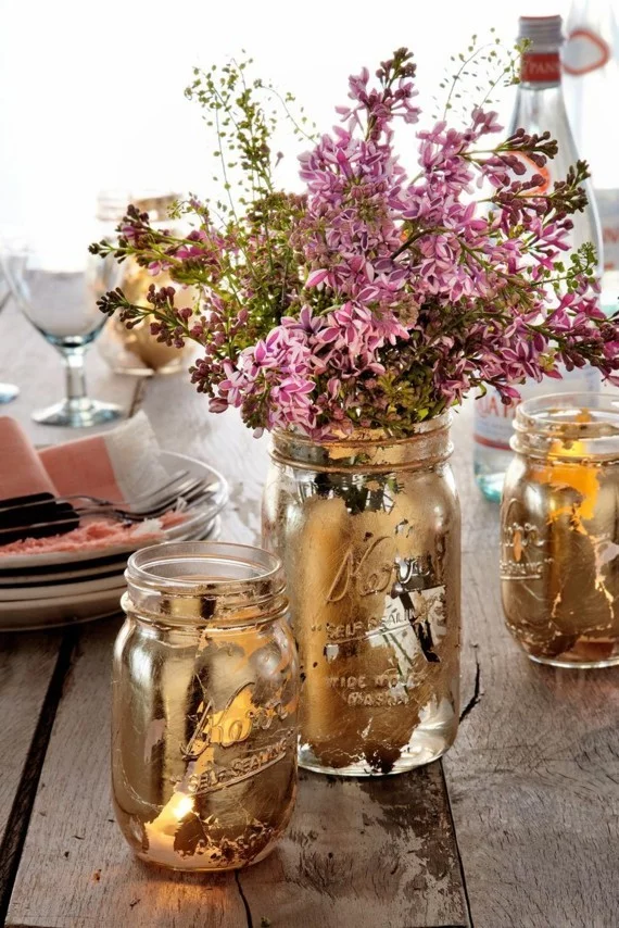 Muttertagsgeschenke basteln DIY goldene Vasen Einweckgläser