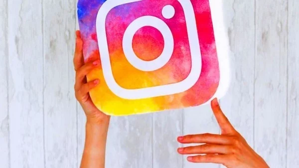 soziale netzwerke zeichen instagram