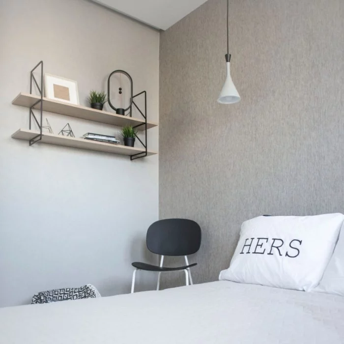 Kleines Apartment einrichten Blick ins Elternschlafzimmer klein aber gemütlich