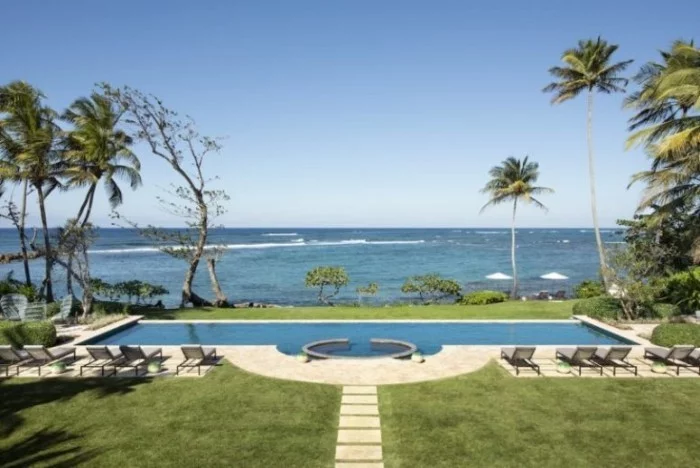 Restaurierung eine historische Villa in Puerto kleiner Infinity-Pool schwimmen surfen im Karibischen Meer