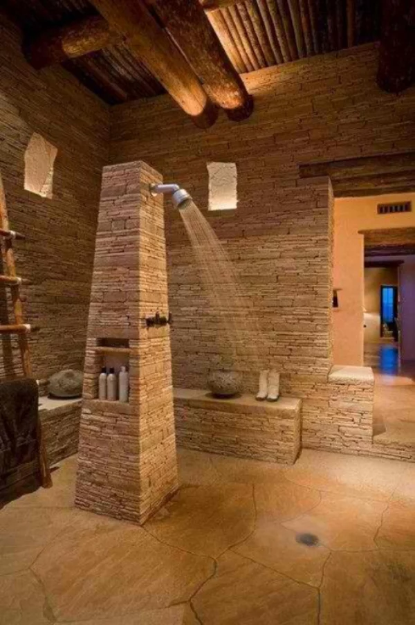 Stein im Bad breiter Einsatz des Naturmaterial Dusche im Zentrum des großen Raums